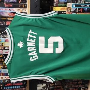 Celtics garnet youth xl